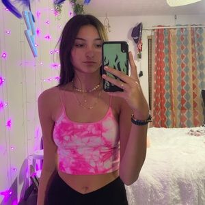 no boundaries cross back crop top. size medium. can fit small.